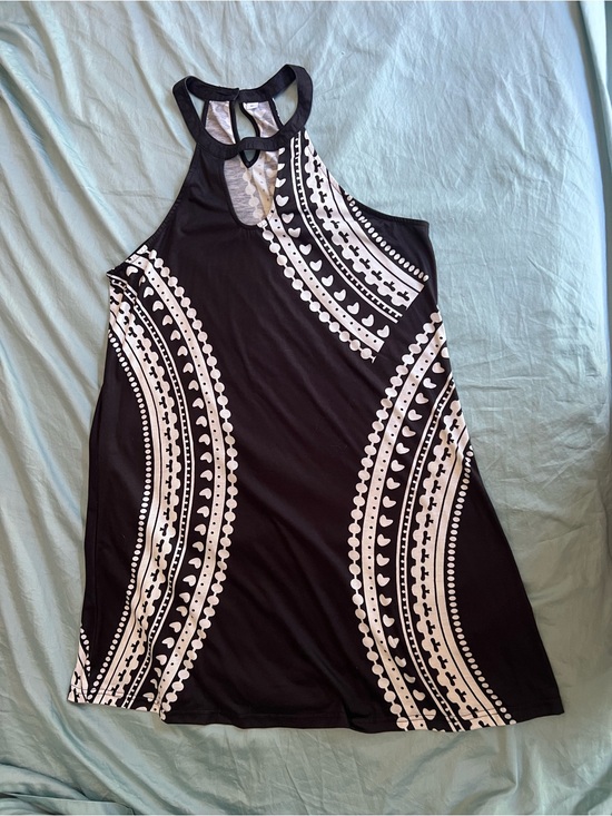 Dresses & Skirts - Black and White Sleeveless Printed Halter Mini-Dress, Size XL